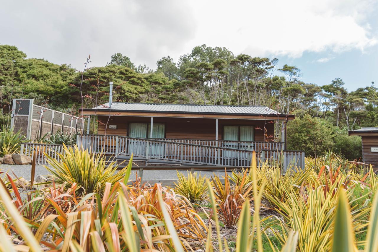 Tangiaro Retreat Villa Port Charles Exterior photo
